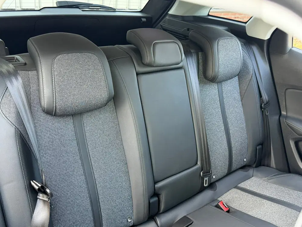Peugeot 3008 1.2 PureTech Allure uit 2019, foto 10