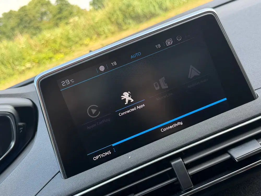 Peugeot 3008 1.2 PureTech Allure uit 2019, foto 13