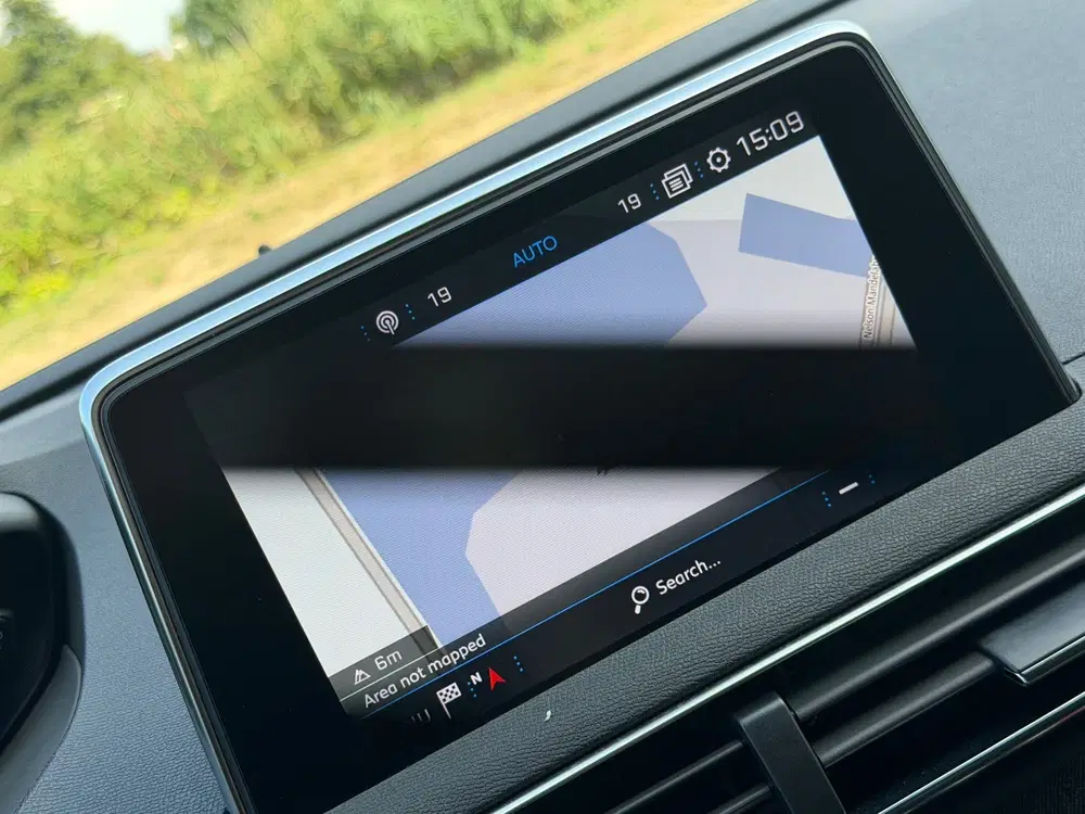 Peugeot 3008 1.2 PureTech Allure uit 2019, foto 14