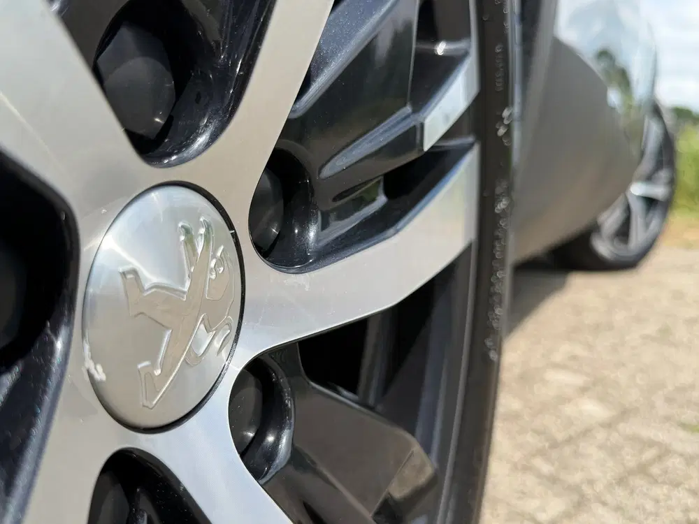 Peugeot 3008 1.2 PureTech Allure uit 2019, foto 15