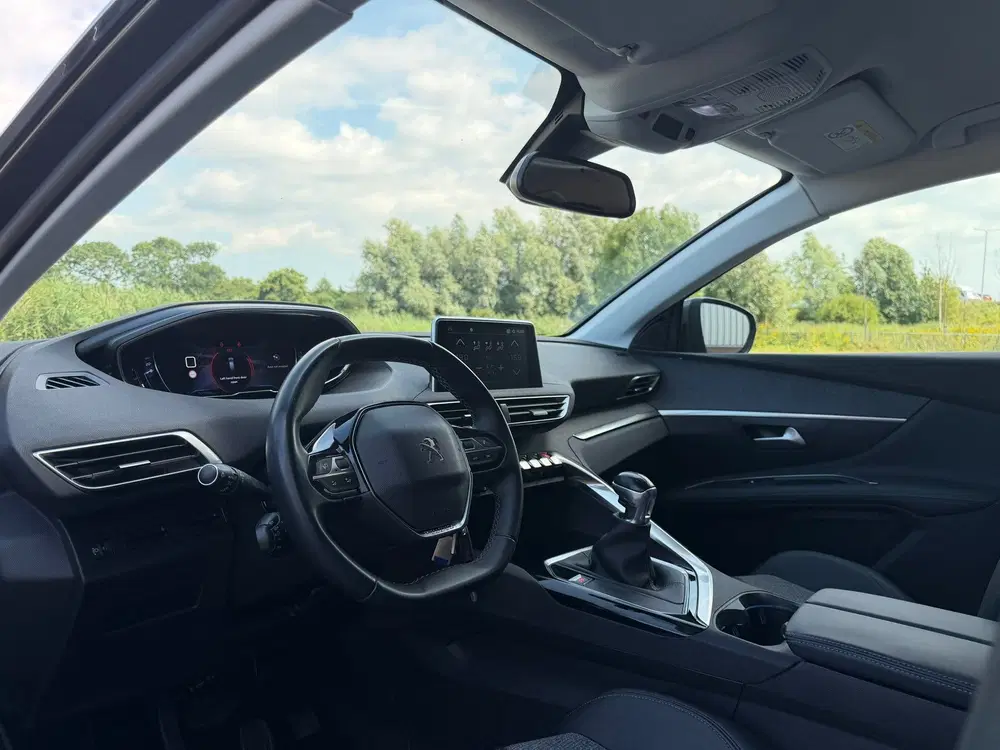 Peugeot 3008 1.2 PureTech Allure uit 2019, foto 6