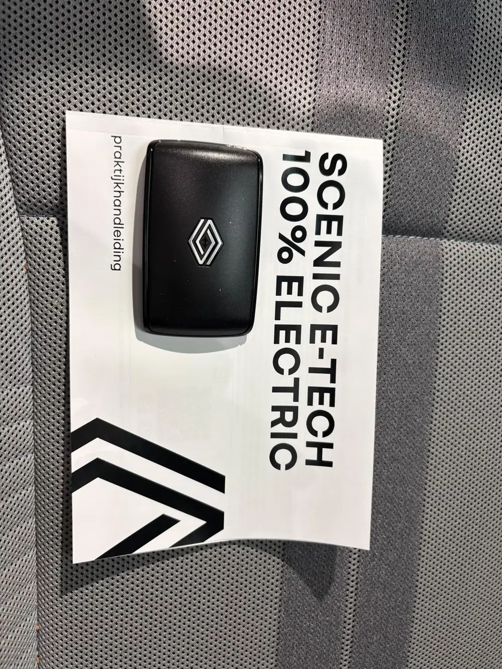Renault Scenic E-Tech EV87 long range iconic DEMO uit 2025, foto 13