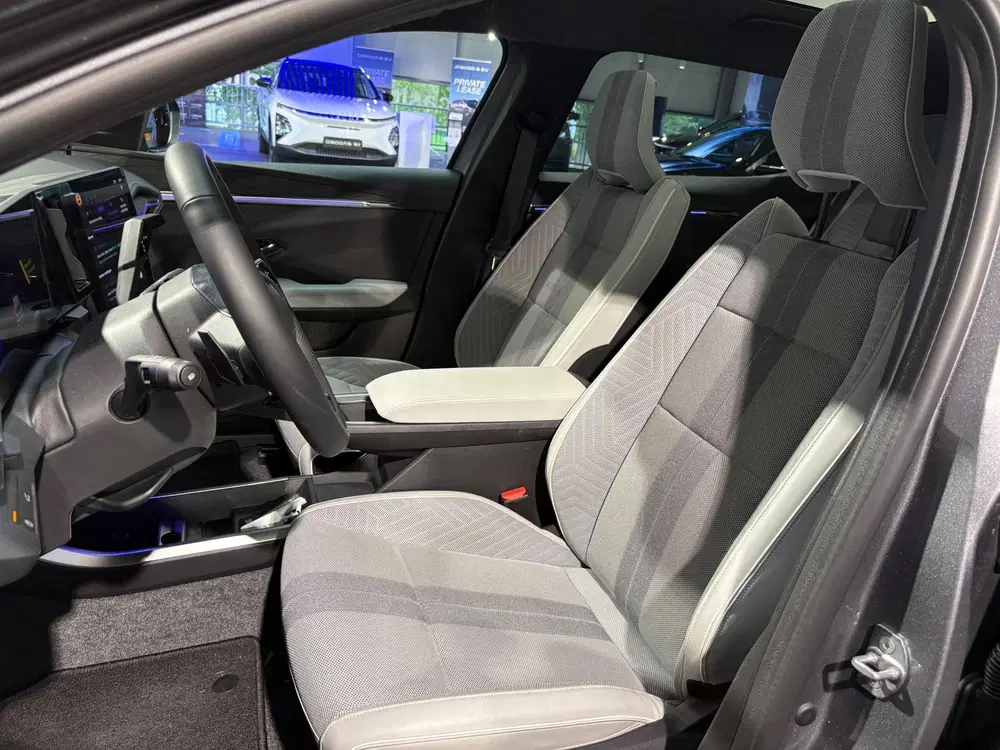 Renault Scenic E-Tech EV87 long range iconic DEMO uit 2025, foto 5