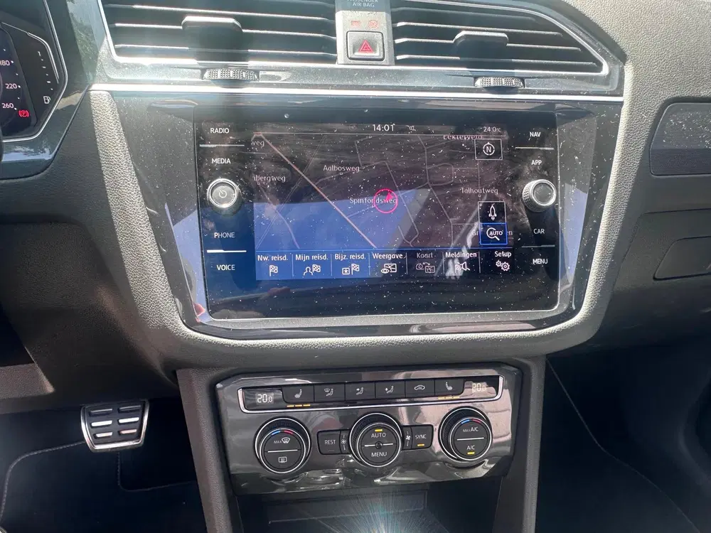 Volkswagen Tiguan 2.0 TSI 4Motion R-Line Highline uit 2020, foto 6