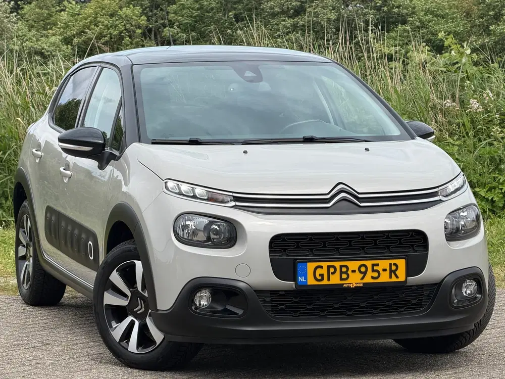 Citroën C3 Citroen C3 1.2 PureTech 110pk Shine Automa uit 2019, foto 4