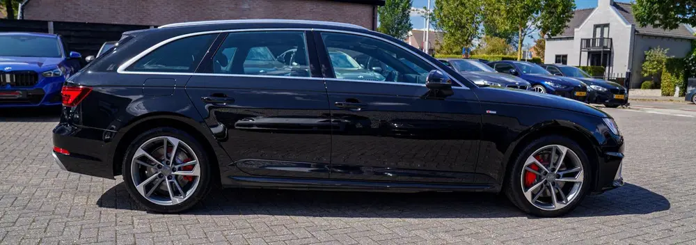 Audi A4 45 TFSI Sport S line black edition uit 2019, foto 14