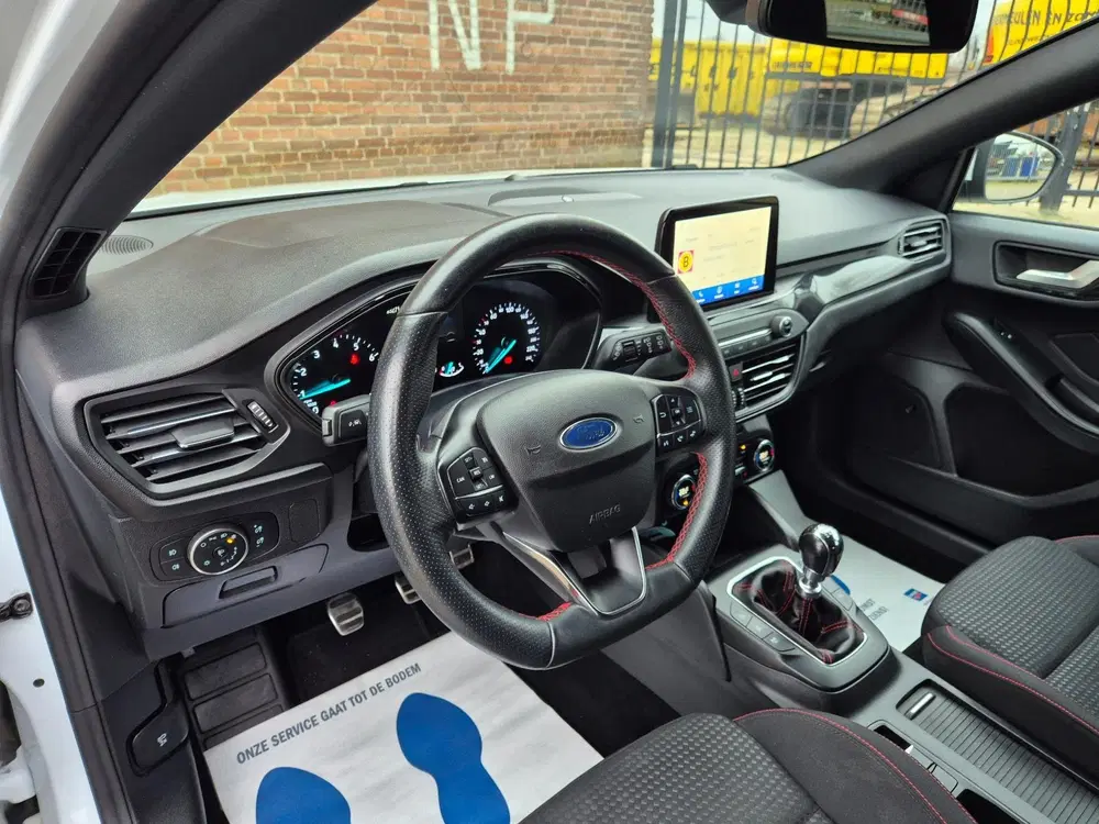 Ford Focus 1.0 EcoBoost ST Line Business LED uit 2020, foto 3