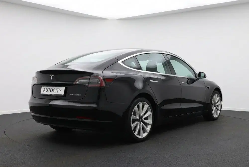 Tesla Model 3 Long Range AWD 75kWh 89% SOH l Pano uit 2019, foto 3