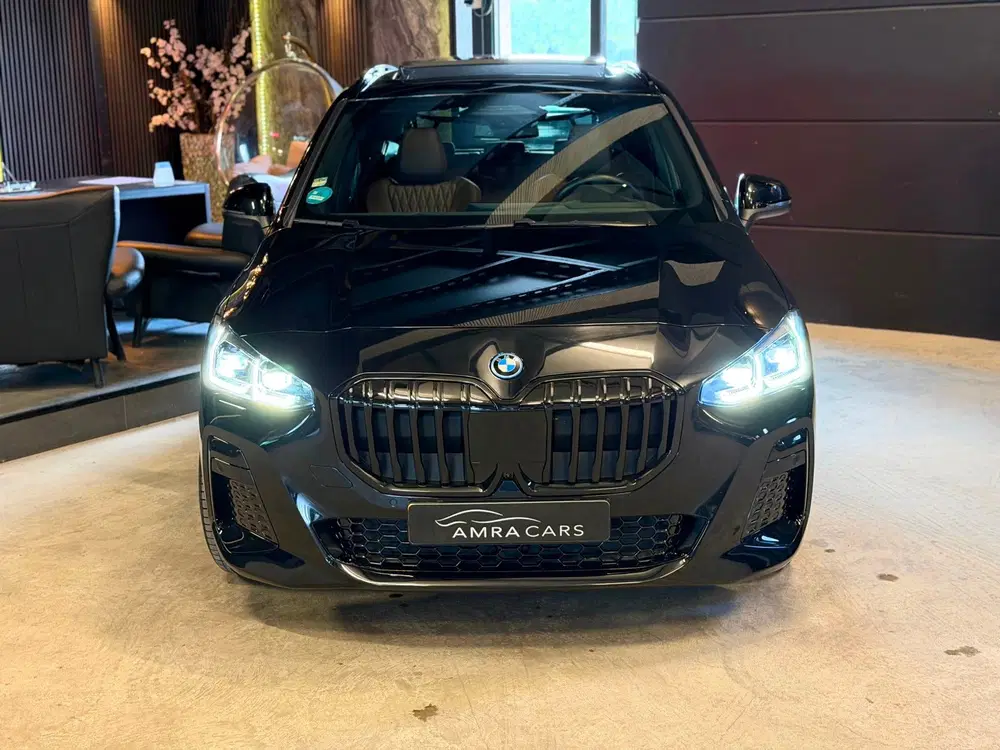 BMW 2-serie Active Tourer 230e xDrive M sport uit 2024, foto 4