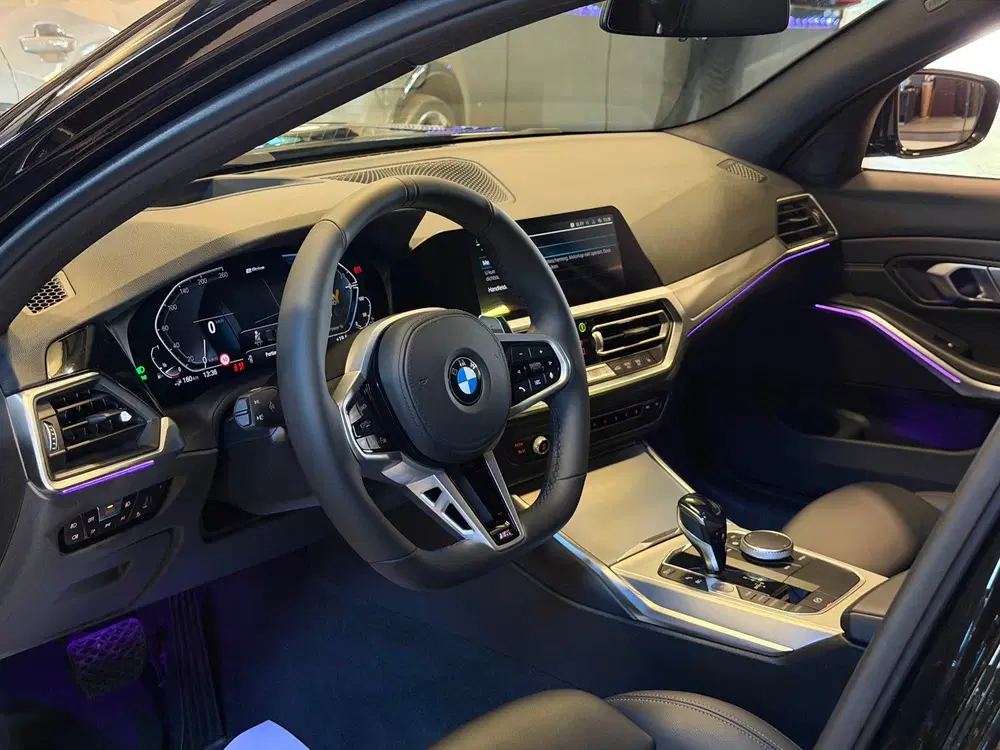 BMW 3-serie 330e M sport uit 2021, foto 10