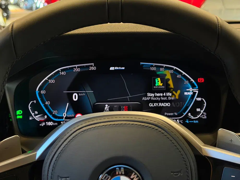 BMW 3-serie 330e M sport uit 2021, foto 14