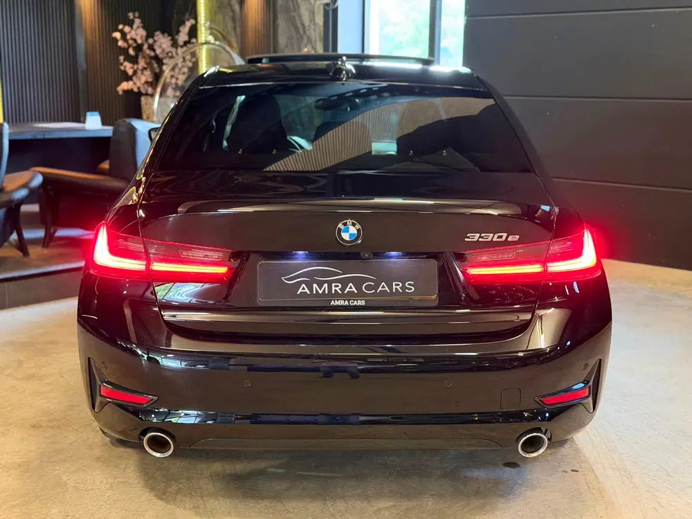 BMW 3-serie 330e M sport uit 2021, foto 5