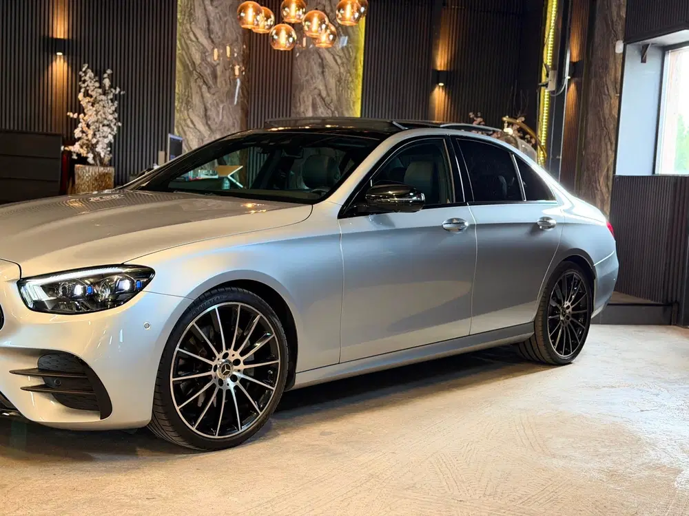 Mercedes-Benz E-Klasse 200 AMG Line uit 2020, foto 6