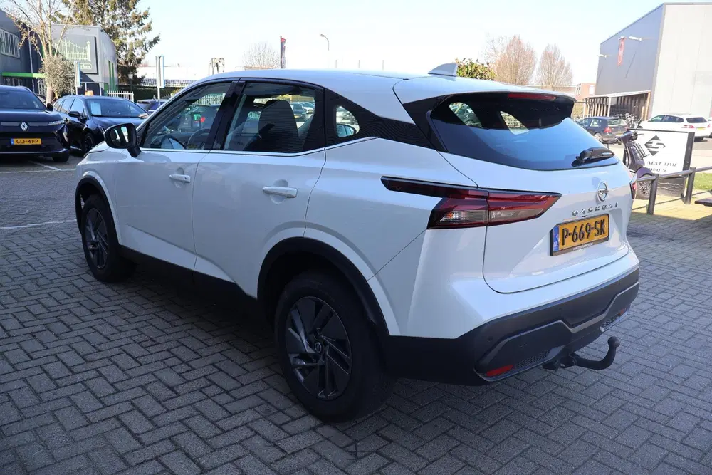 Nissan Qashqai 1.3 MHEV Xtronic Business Access + NAP uit 2022, foto 3
