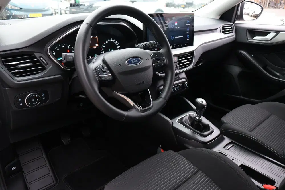Ford Focus 1.0 Hybrid Titanium 1e Eigenaar uit 2023, foto 11