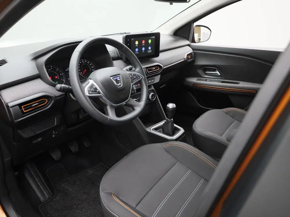Dacia Sandero 1.0 TCe 90 Comfort uit 2022, foto 15