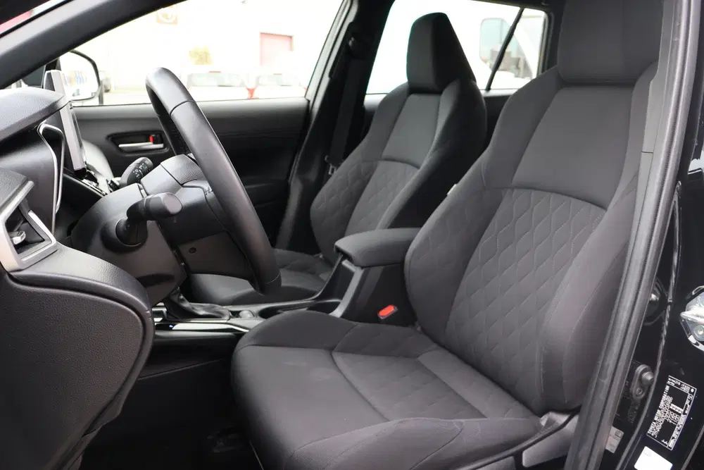 Toyota Corolla Cross 2.0 High Power Hybrid Active 1e Eigenaa uit 2022, foto 10