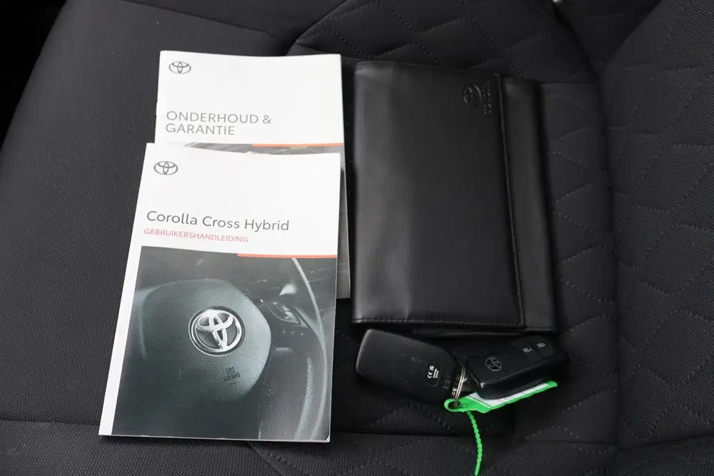 Toyota Corolla Cross 2.0 High Power Hybrid Active 1e Eigenaa uit 2022, foto 6