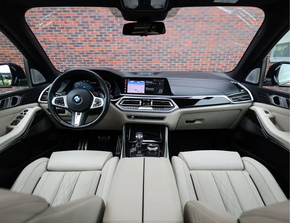 BMW X5 M50i uit 2020, foto 3