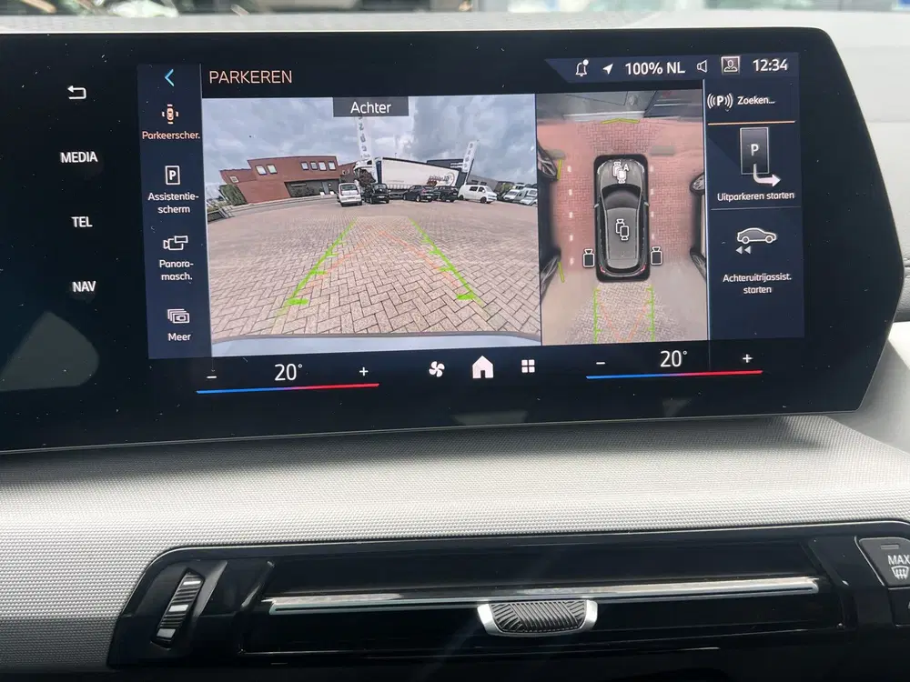 BMW 2-serie 2 Serie 218i Automaat Premium Navigatie Pr uit 2024, foto 13