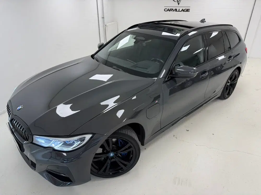 BMW 3-serie 3 Serie Touring 330e M-Sport Plus uit 2021, foto 3
