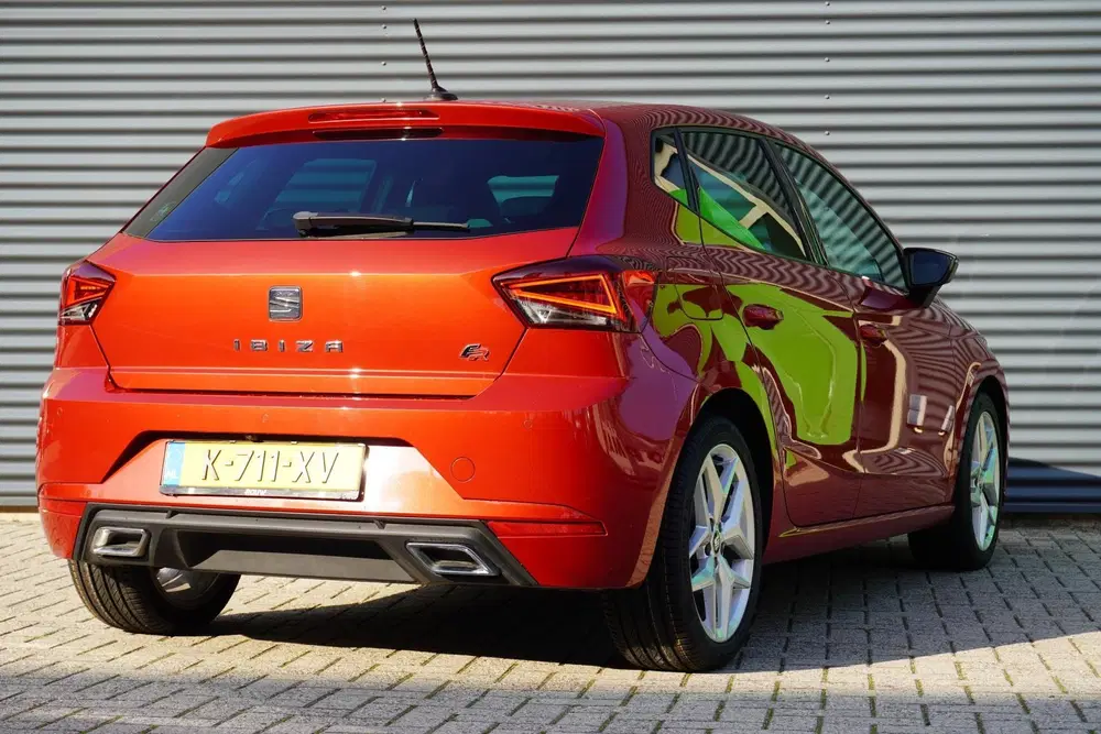 SEAT Ibiza 1.0 TSI 95pk FR Business Intense uit 2021, foto 2