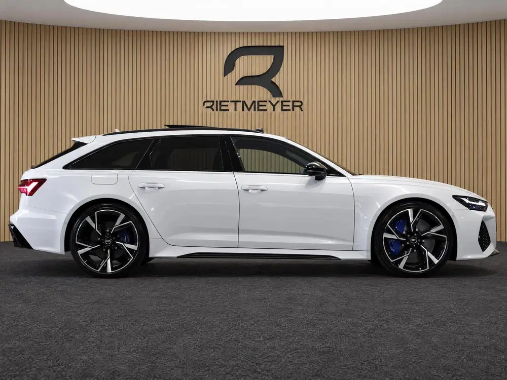 Audi A6 RS 6 TFSI quattro uit 2020, foto 11