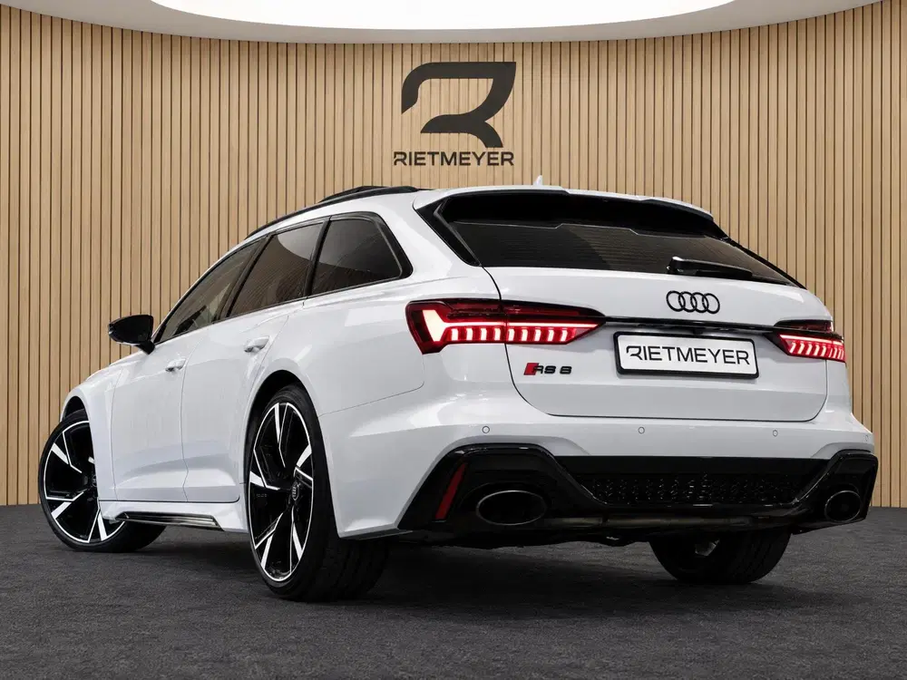 Audi A6 RS 6 TFSI quattro uit 2020, foto 3