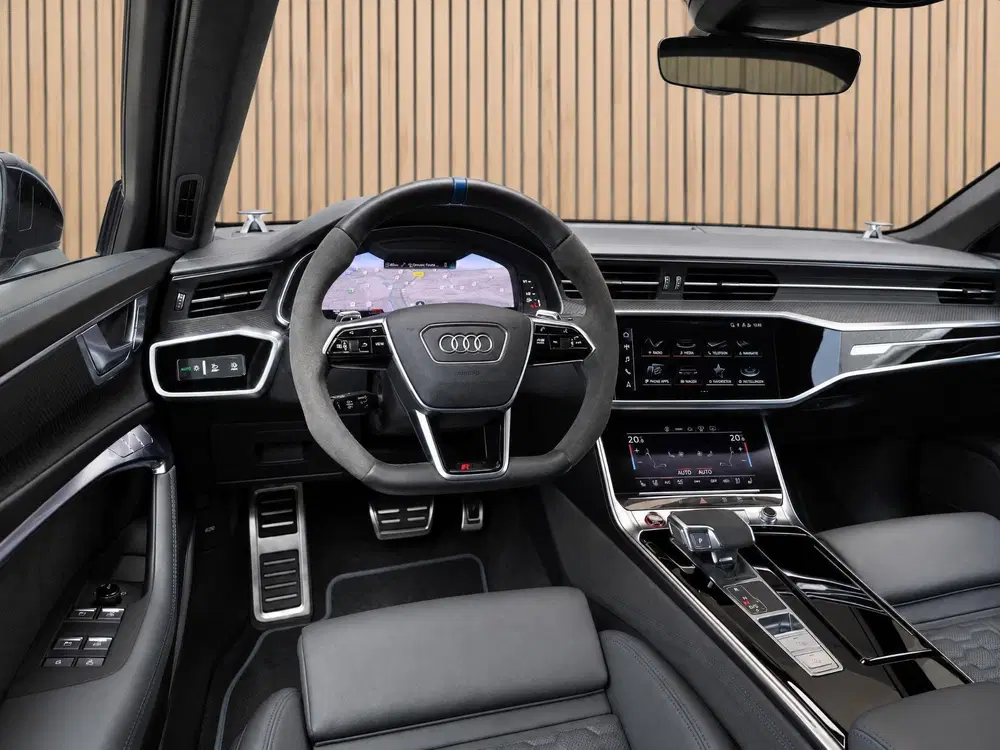 Audi A6 RS 6 TFSI quattro uit 2020, foto 4