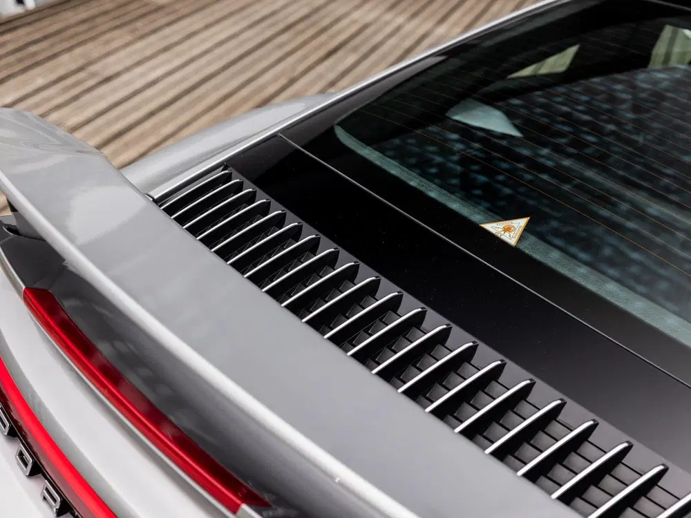 Porsche 911 3.8 Turbo S uit 2022, foto 13