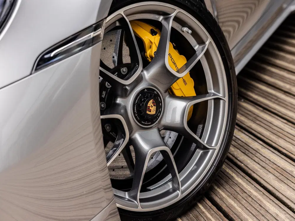 Porsche 911 3.8 Turbo S uit 2022, foto 9
