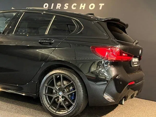 BMW 1-serie 118i High Executive Edition M Pano uit 2020, foto 10