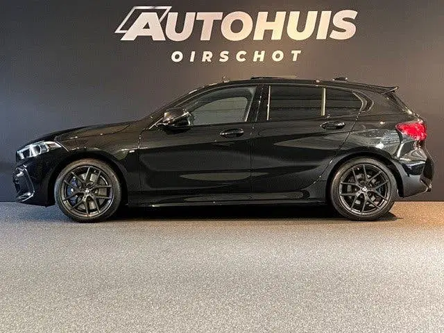 BMW 1-serie 118i High Executive Edition M Pano uit 2020, foto 5