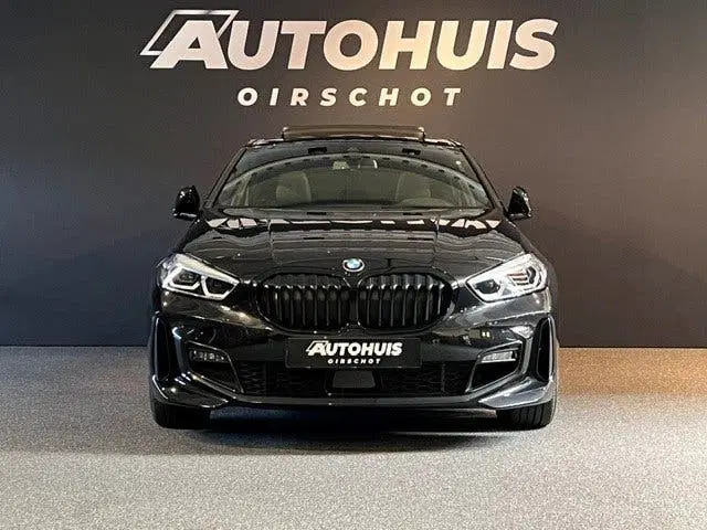 BMW 1-serie 118i High Executive Edition M Pano uit 2020, foto 7