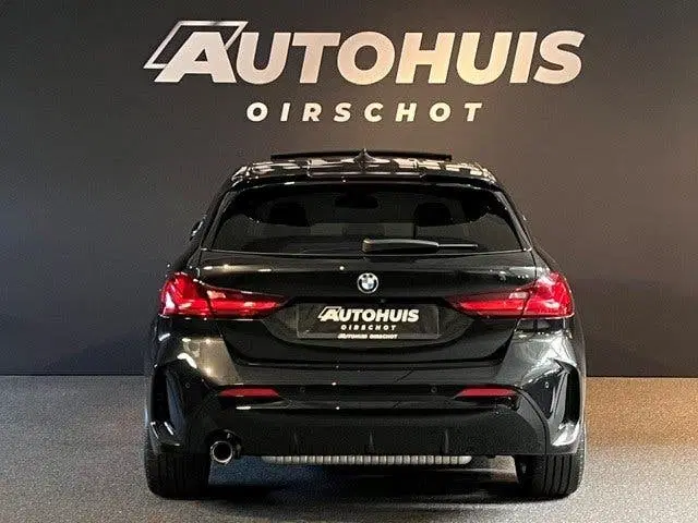 BMW 1-serie 118i High Executive Edition M Pano uit 2020, foto 8