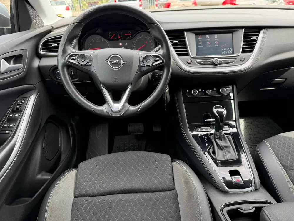 Opel Grandland 1.2 Turbo Business Edition uit 2019, foto 11