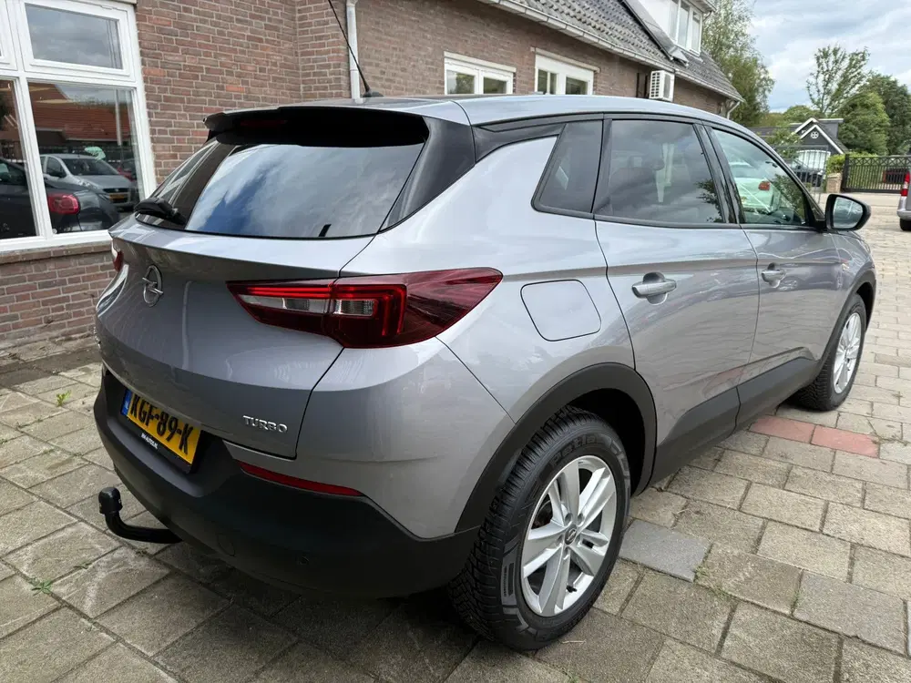 Opel Grandland 1.2 Turbo Business Edition uit 2019, foto 3