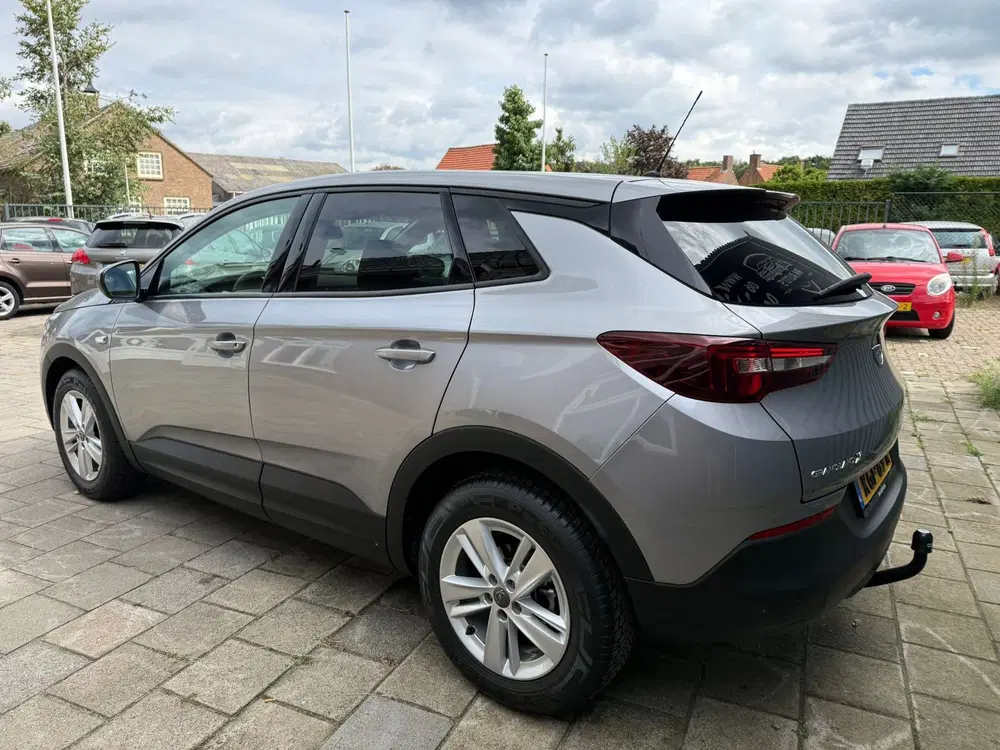 Opel Grandland 1.2 Turbo Business Edition uit 2019, foto 4