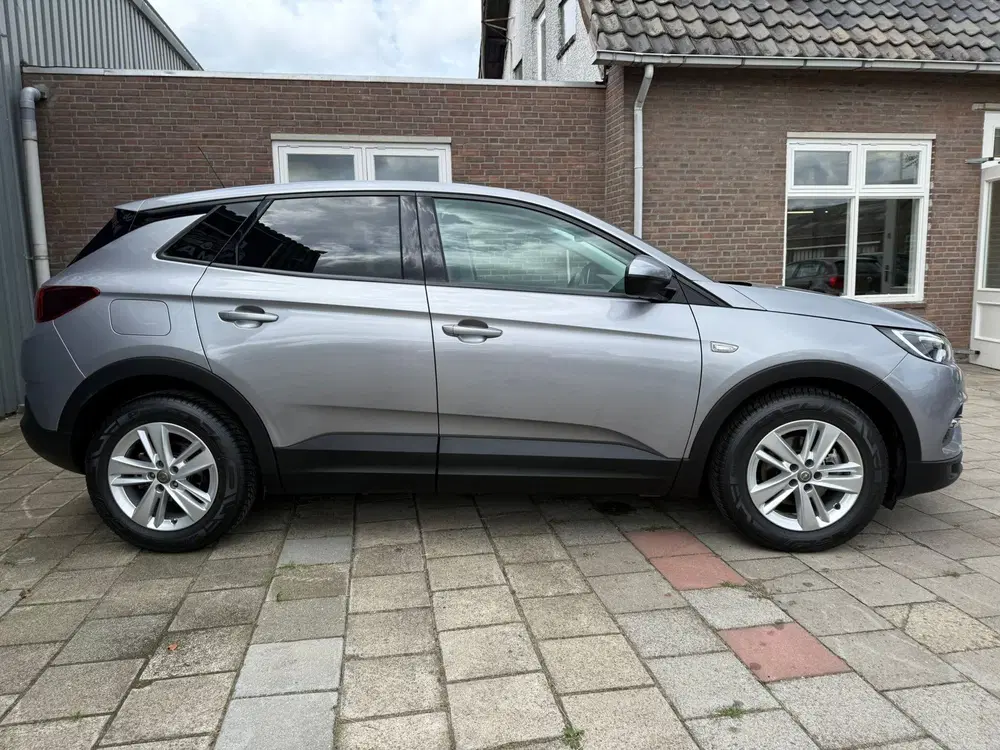 Opel Grandland 1.2 Turbo Business Edition uit 2019, foto 8