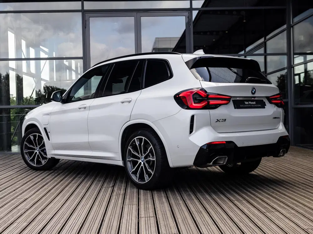 BMW X3 xDrive30e High Executive uit 2023, foto 4