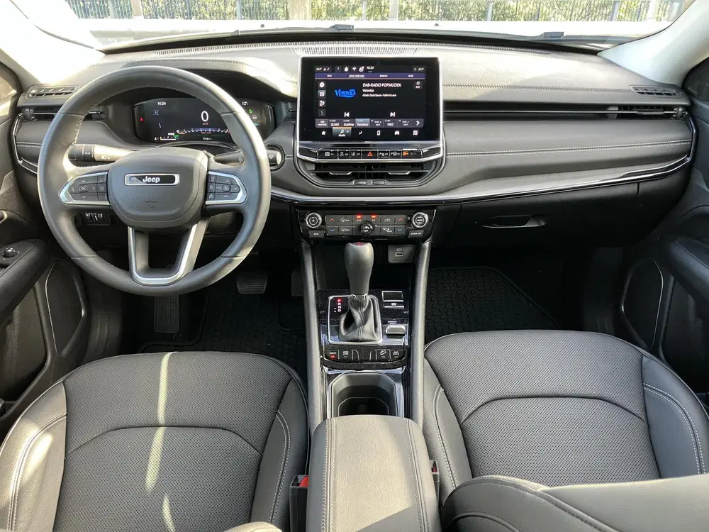 Jeep Compass S 4xe 240 4x4 Plug-In Hybride uit 2024, foto 4