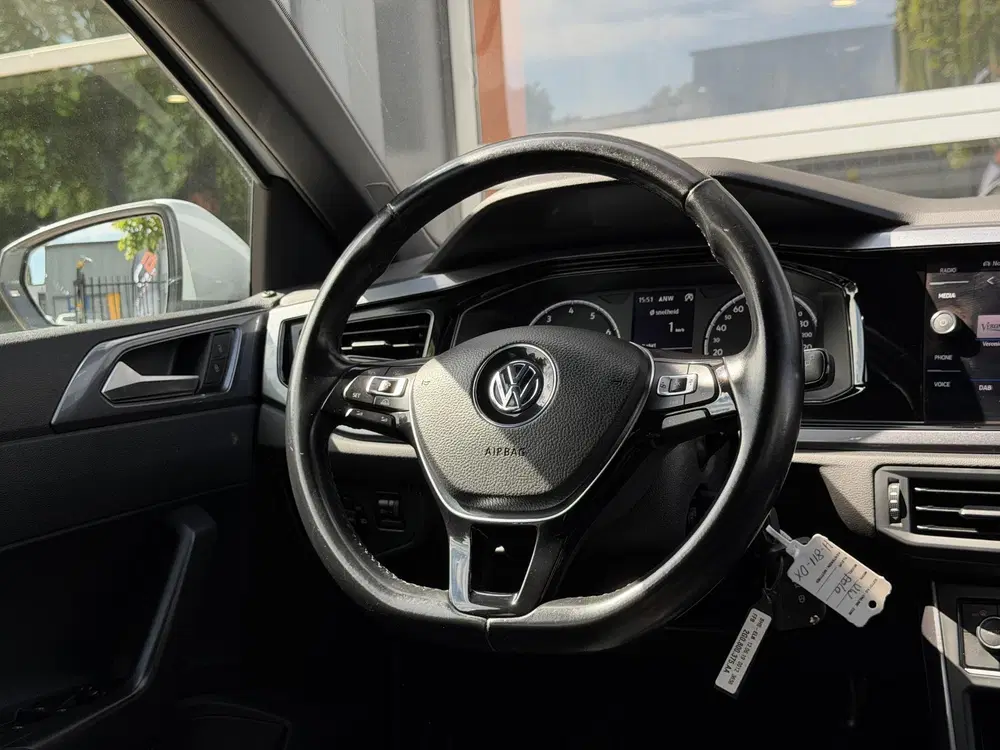Volkswagen Polo 1.0 TSI Comfortline Business uit 2020, foto 14