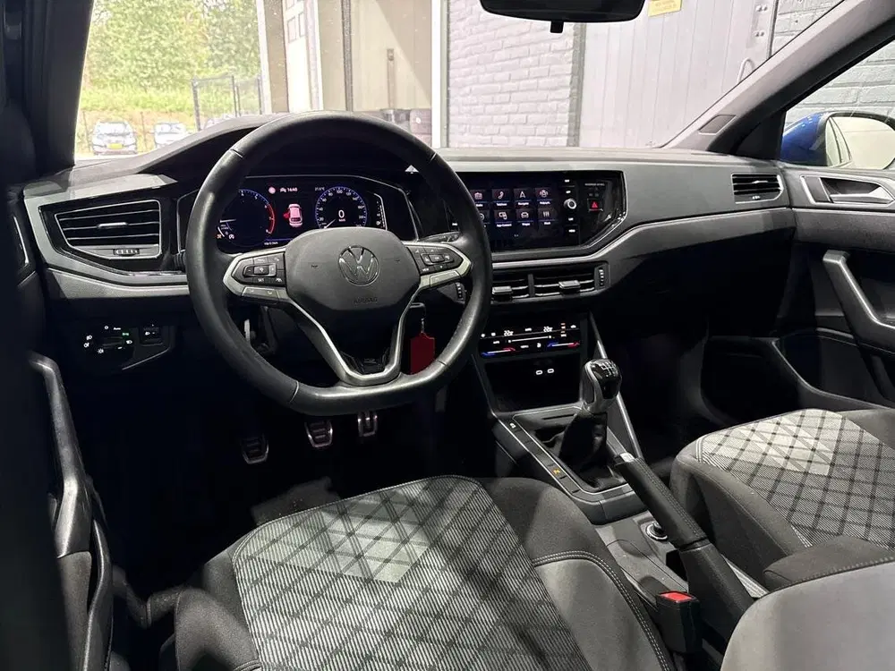 Volkswagen Taigo 1.0 TSI R-Line uit 2025, foto 5