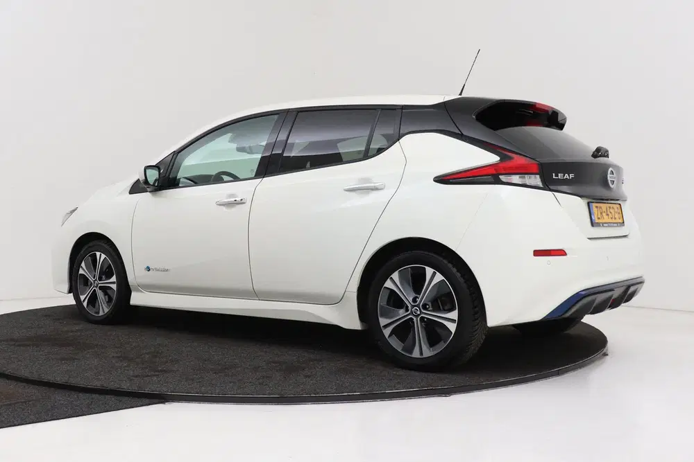 Nissan Leaf N-Connecta 40 kWh uit 2019, foto 6