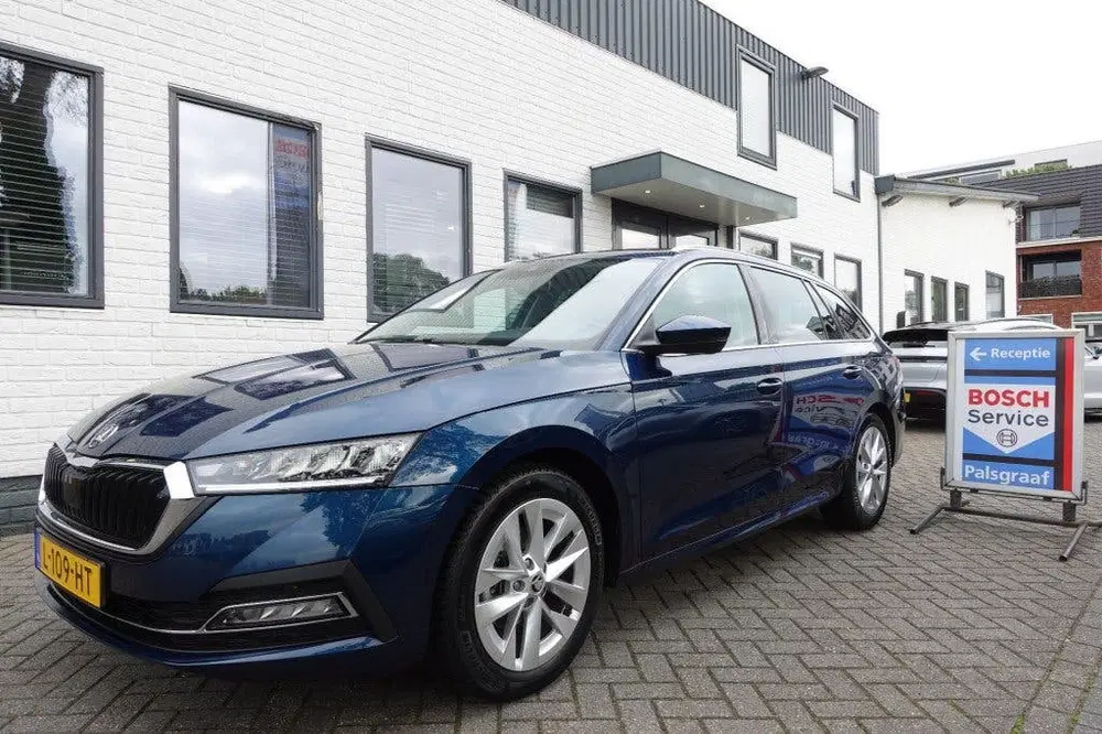 Skoda Octavia 1.0 TSI BNS EDITION Automaat Trekhaak uit 2021