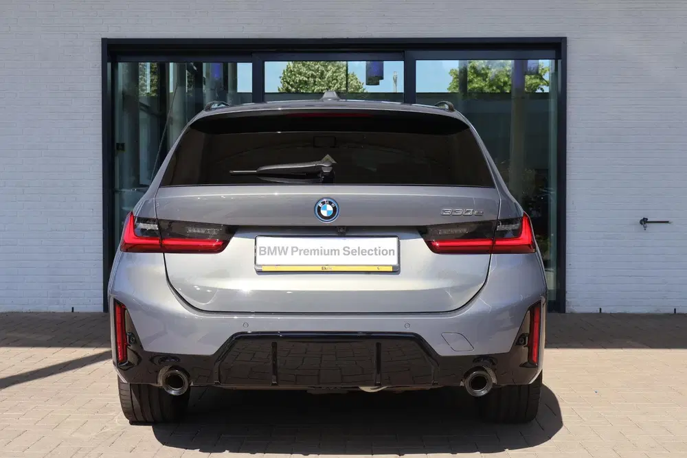 BMW 3-serie 330e uit 2026, foto 4