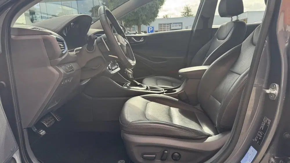 Hyundai IONIQ 1.6 GDi PHEV Premium uit 2019, foto 9