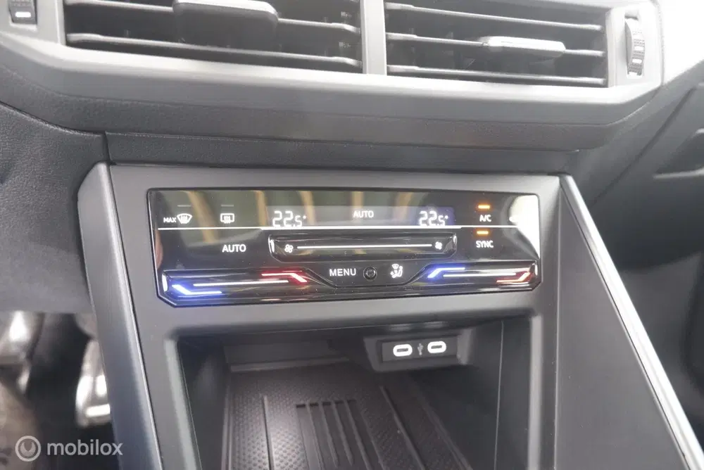Volkswagen Taigo 1.0 TSI Automaat R-Line pano uit 2025, foto 11