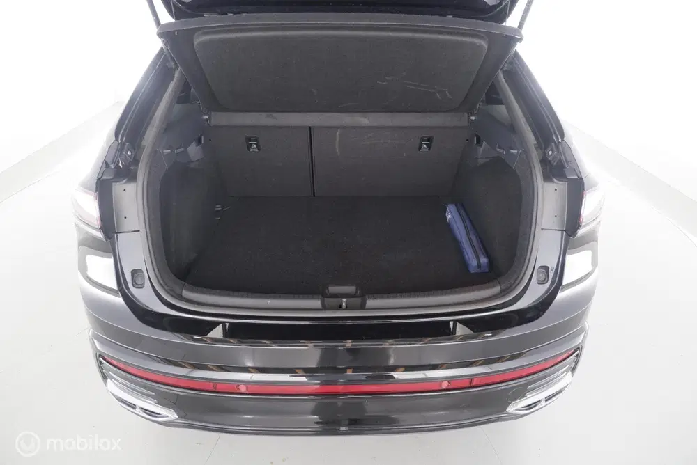 Volkswagen Taigo 1.0 TSI Automaat R-Line pano uit 2025, foto 14
