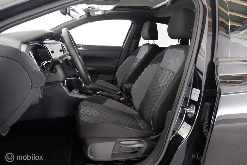 Volkswagen Taigo 1.0 TSI Automaat R-Line pano uit 2025, foto 5